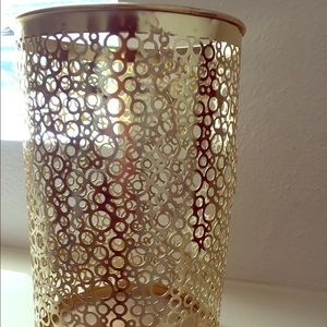 Z GALLERIE Hurricane Candle holder